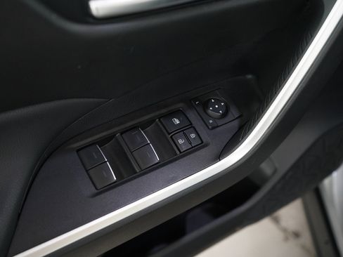 Used 2025 Toyota RAV4 XLE w/ Convenience Package image 20