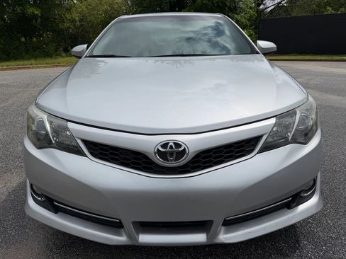 Used 2013 Toyota Camry SE FWD image 8