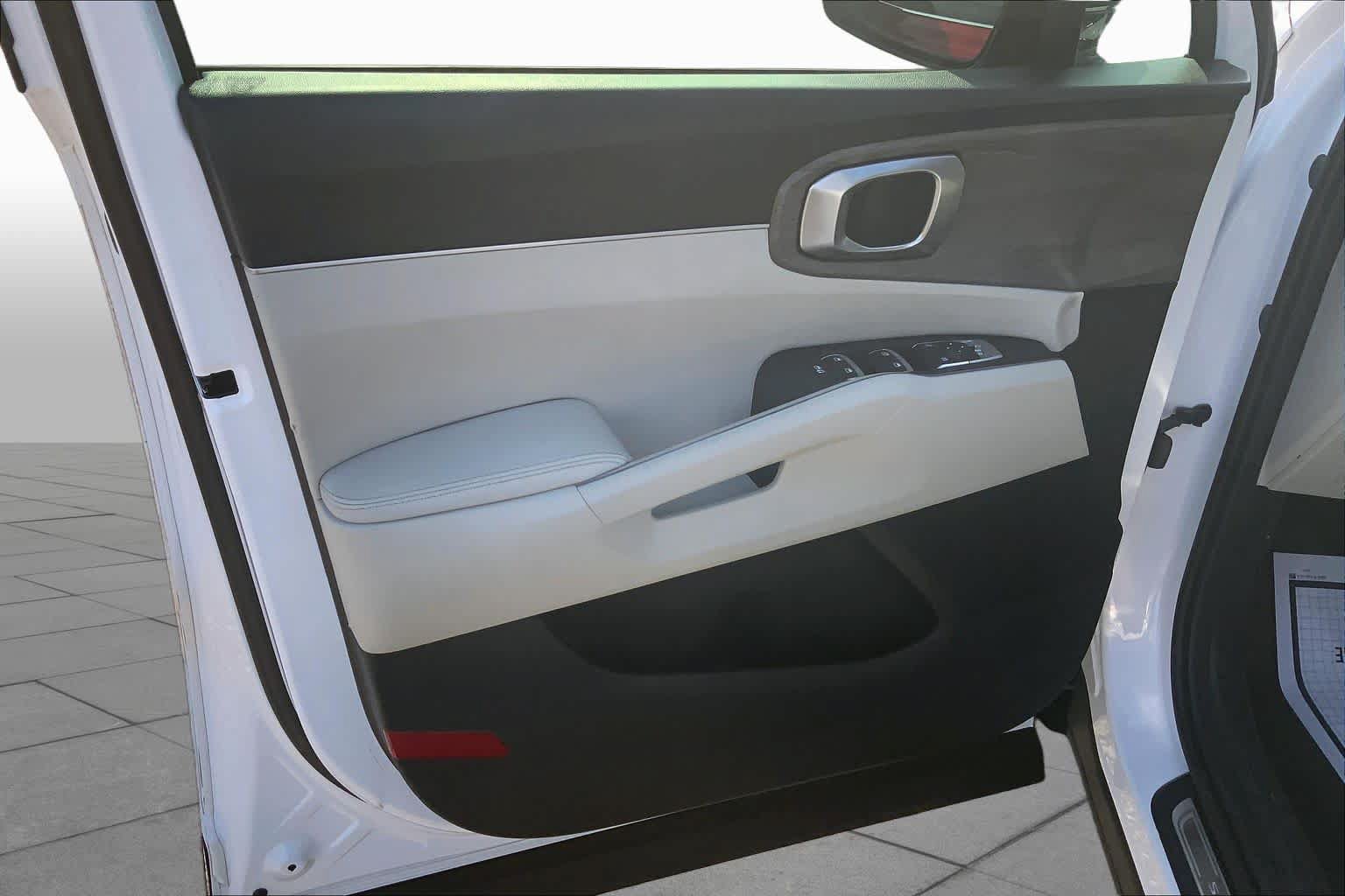 Used 2021 Kia Sorento EX FWD image 21
