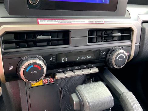 Used 2024 Toyota Tacoma TRD Off-Road w/ TRD Off Road Upgrade Package AWD/4WD image 32