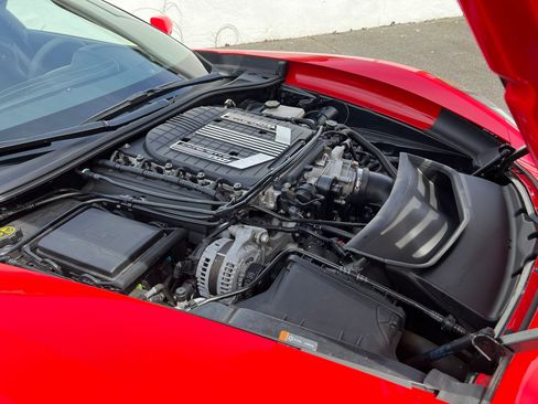 Used 2015 Chevrolet Corvette Z06 w/ 3LZ Preferred Equipment Group image 33