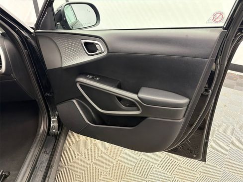Used 2024 Kia Soul LX w/ Option Group 015 image 15