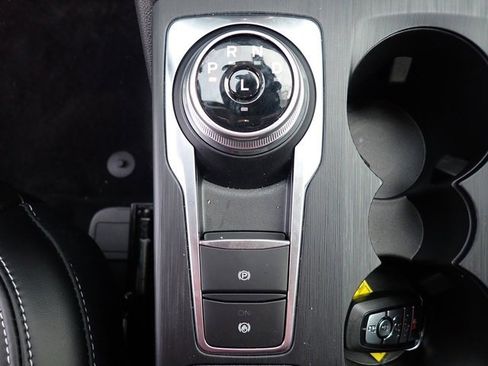 Certified 2024 Ford Escape Platinum image 24