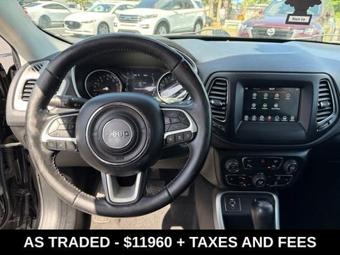 Used 2020 Jeep Compass Latitude FWD image 17