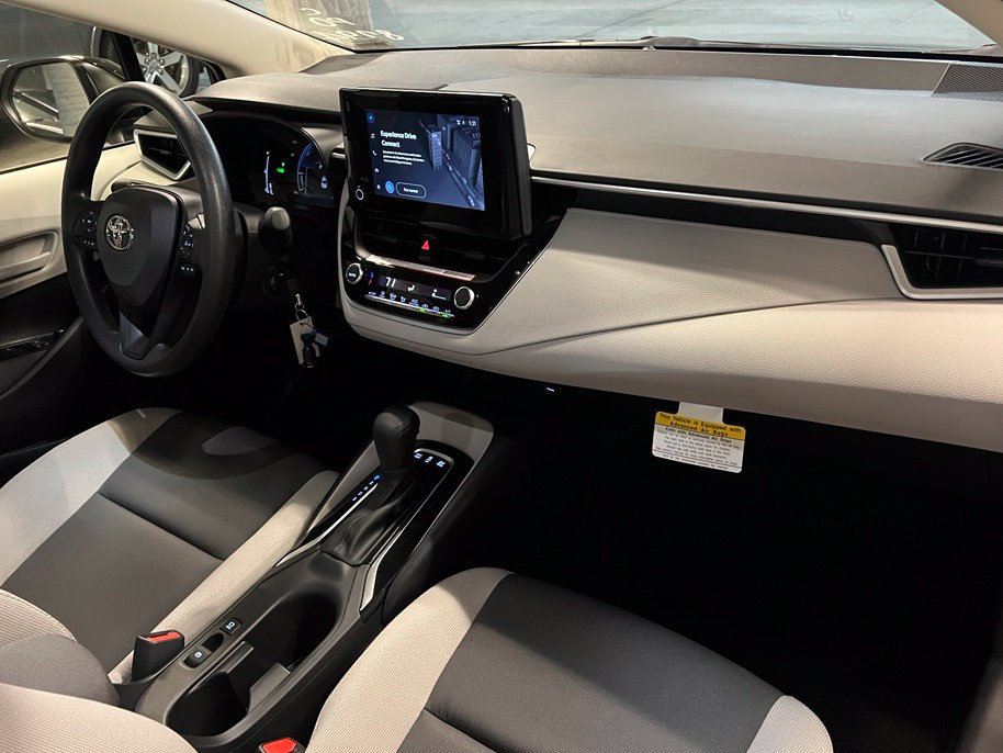 New 2027 Toyota Corolla LE FWD image 18