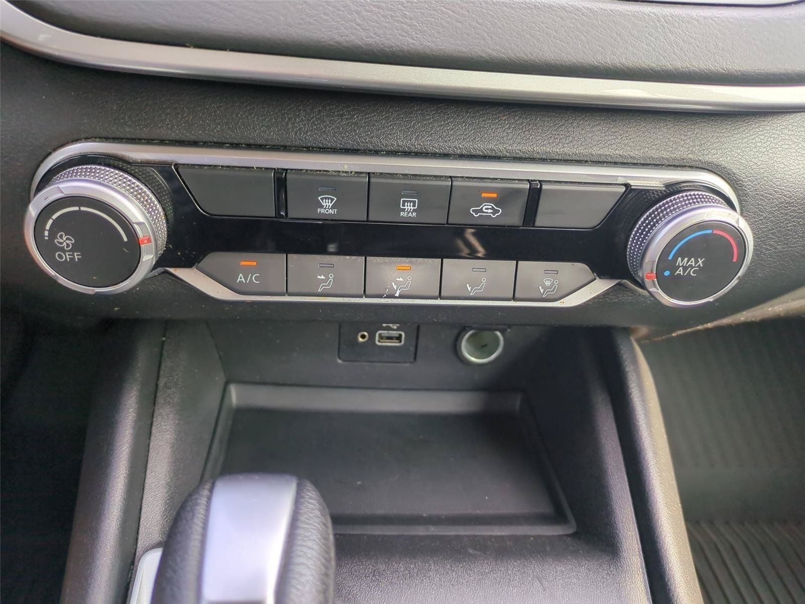Used 2024 Nissan Altima 2.5 S FWD image 27
