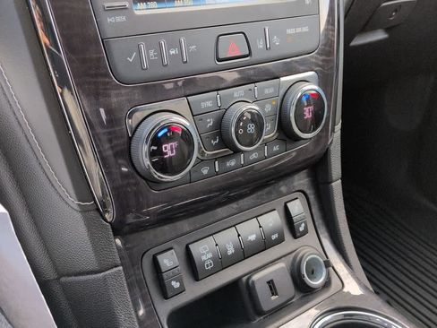 Used 2017 Buick Enclave Leather w/ Trailering Package image 29