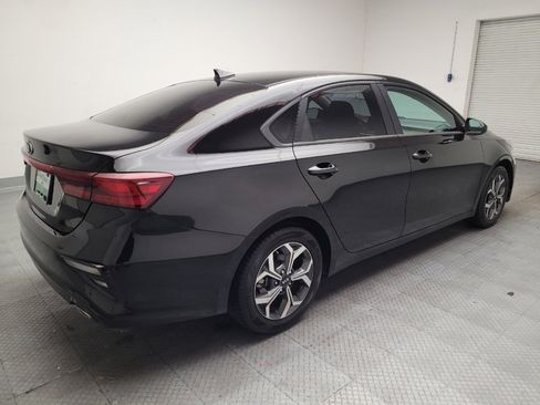 Used 2021 Kia Forte LXS FWD image 9