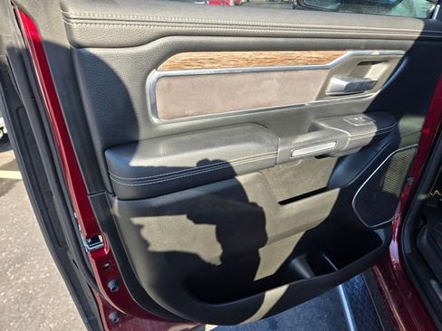 Used 2019 RAM 1500 Laramie image 39