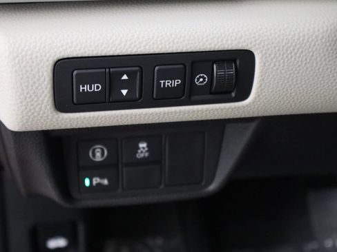 Used 2018 Honda Accord Touring image 21