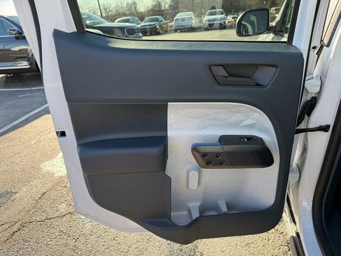 Used 2025 Ford Maverick XLT w/ XLT Luxury Package image 11