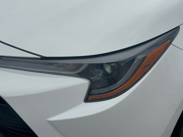 Used 2025 Toyota Corolla LE FWD image 10