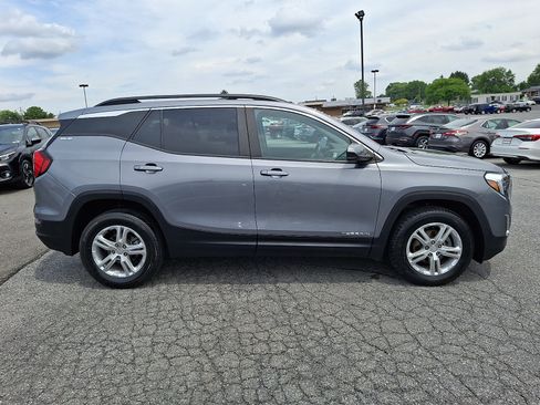 Used 2021 GMC Terrain SLE w/ Driver Convenience Package AWD/4WD image 7