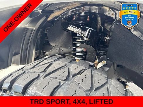Used 2020 Toyota Tacoma TRD Sport AWD/4WD image 22