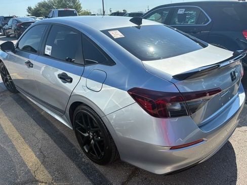 Used 2025 Honda Civic Sport image 3