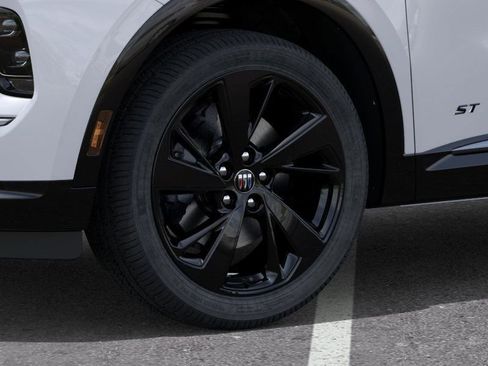 New 2025 Buick Envision Sport Touring image 9