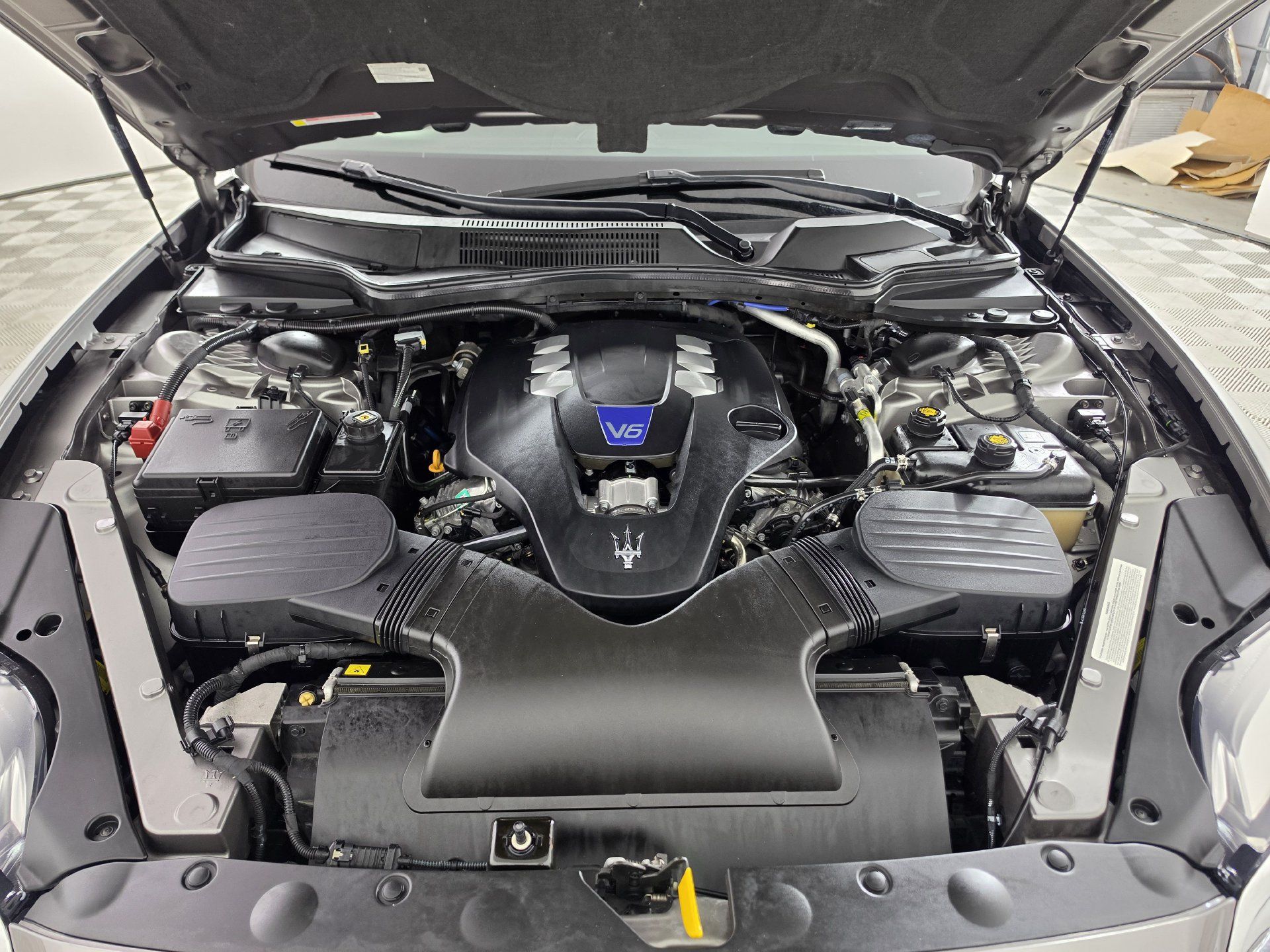 Used 2017 Maserati Quattroporte S GranLusso RWD image 37