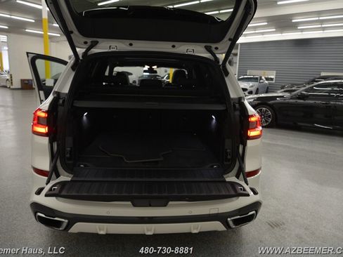 Used 2019 BMW X5 xDrive40i w/ M Sport Package AWD/4WD image 42