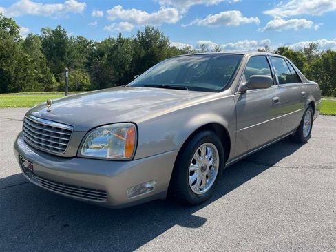 Used 2003 Cadillac De Ville w/ Comfort & Convenience Package FWD image 1