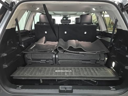 Used 2023 Toyota Sequoia Limited image 12