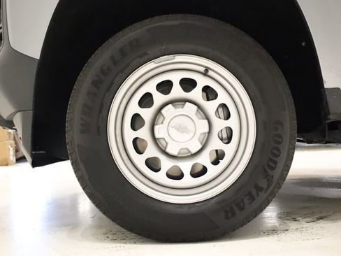 Used 2023 Chevrolet Colorado W/T image 8