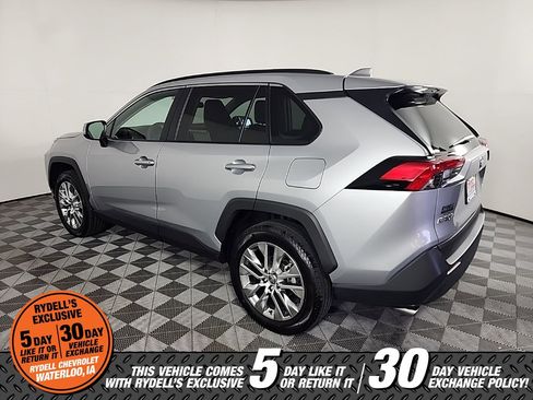 Used 2025 Toyota RAV4 XLE Premium image 7