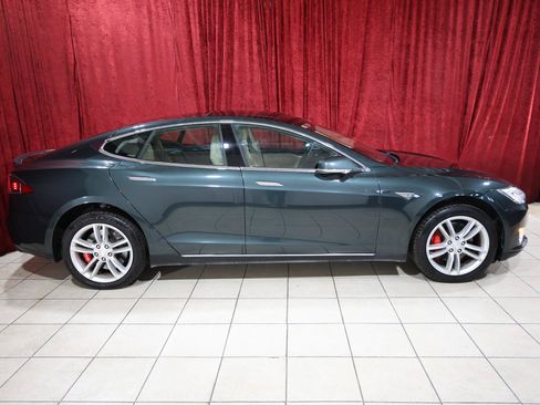 Used 2014 Tesla Model S 85 RWD image 8
