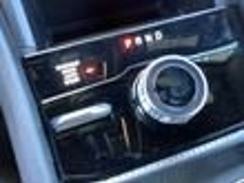 New 2025 Jeep Grand Cherokee L Limited w/ Black Appearance Package image 7