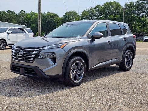 Used 2026 Nissan Rogue SV FWD image 1