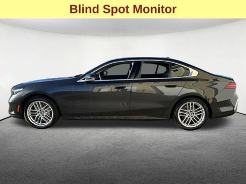 Used 2025 BMW 530i xDrive AWD/4WD image 5