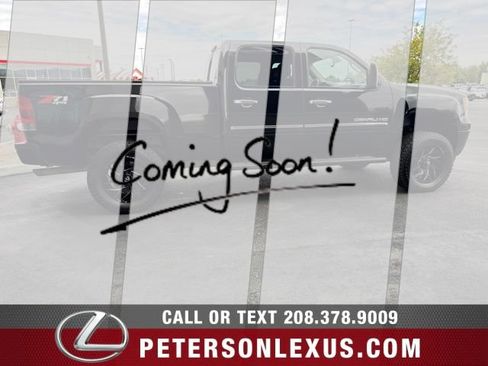 Used 2012 GMC Sierra 2500 Denali w/ Suspension Package, Off-Road AWD/4WD image 7