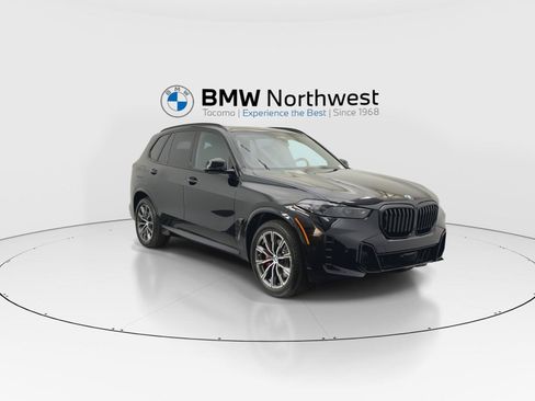 New 2026 BMW X5 xDrive40i w/ M Sport Package AWD/4WD image 6