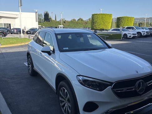 Used 2023 Mercedes-Benz GLC 300 image 6