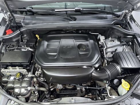 Used 2019 Jeep Grand Cherokee Limited AWD/4WD image 10
