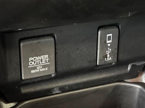 Used 2018 Honda Fit Sport image 18