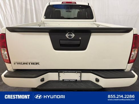 Used 2018 Nissan Frontier S RWD image 12