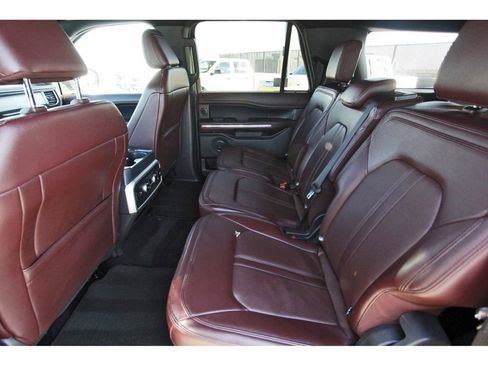 Used 2023 Ford Expedition Max Limited image 7
