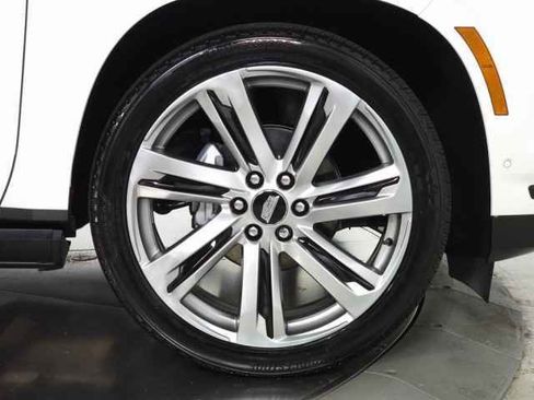 Certified 2025 Cadillac Escalade Sport Platinum image 15