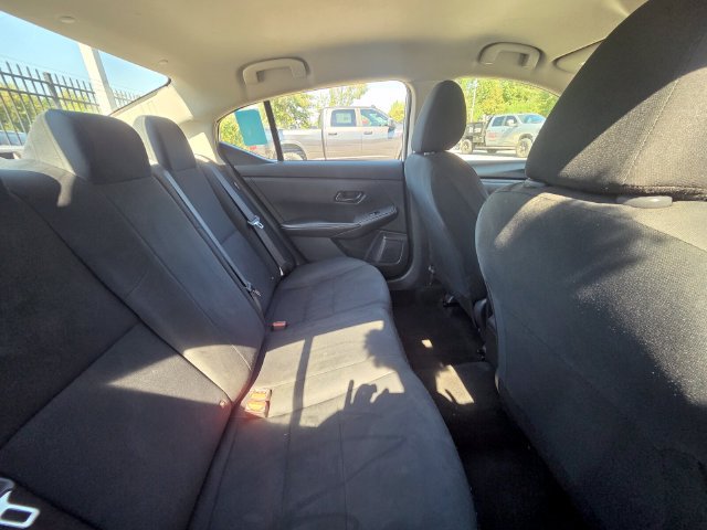 Used 2024 Nissan Sentra S FWD image 9