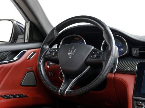 Used 2020 Maserati Quattroporte S GranSport image 20