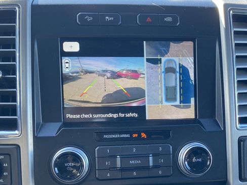 Used 2016 Ford F150 Platinum w/ Equipment Group 701A Luxury image 13