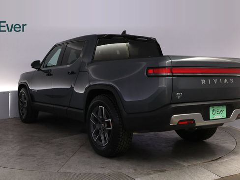 Used 2025 Rivian R1T Adventure Dual AWD/4WD image 17