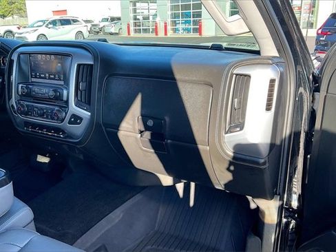 Used 2018 GMC Sierra 1500 SLT w/ SLT Premium Package image 16