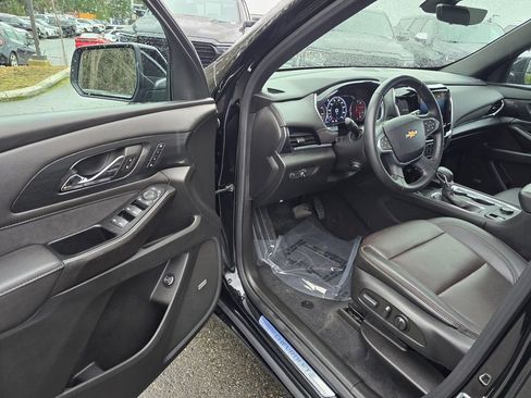 Used 2023 Chevrolet Traverse High Country w/ LPO, Floor Liner Package image 19