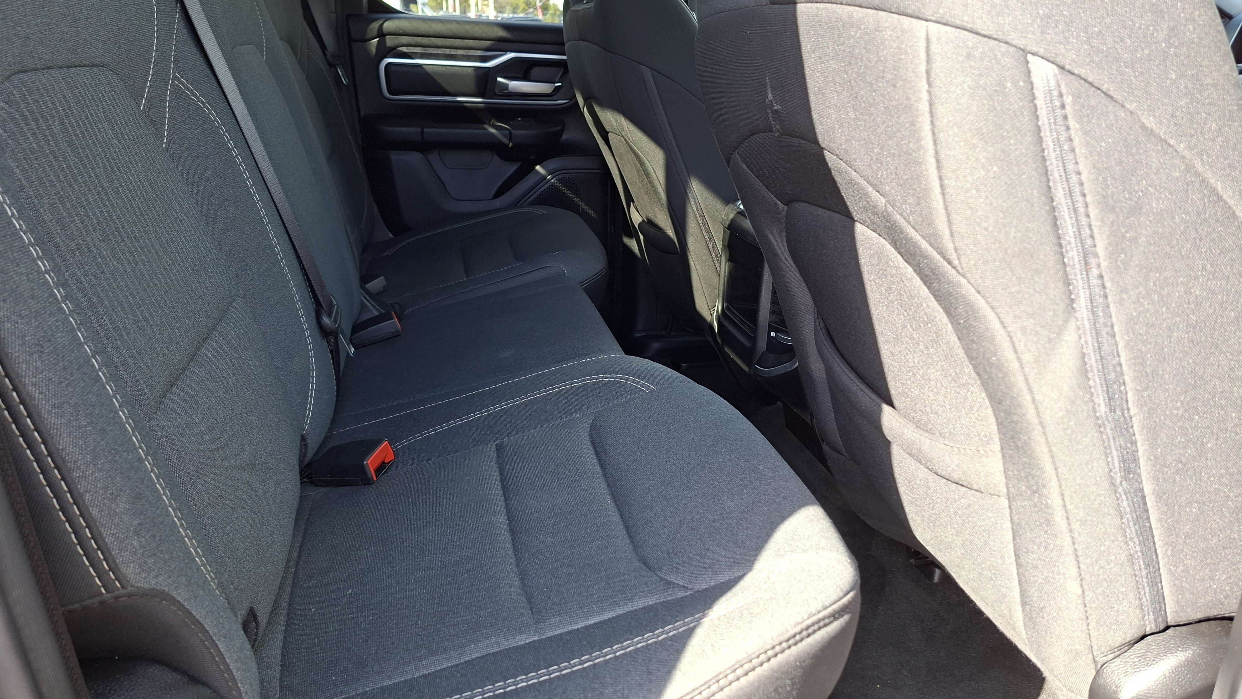 Used 2022 RAM 1500 Big Horn AWD/4WD image 22