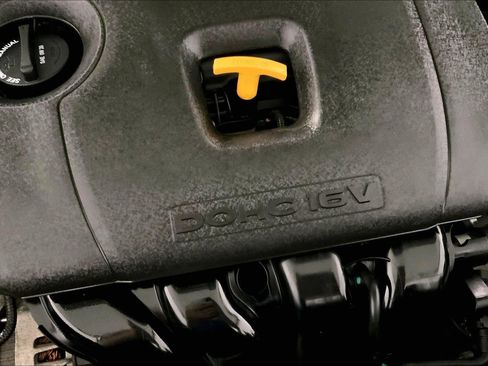 Certified 2025 Kia Soul LX w/ LX Technology Package FWD image 30