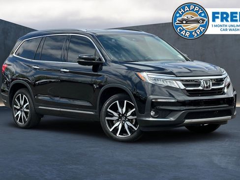 Used 2022 Honda Pilot Touring image 1