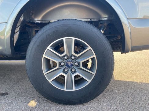 Used 2016 Ford F150 XLT w/ Equipment Group 302A Luxury image 14