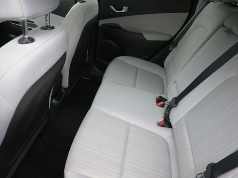 Used 2023 Hyundai Kona SEL w/ Convenience Package image 11