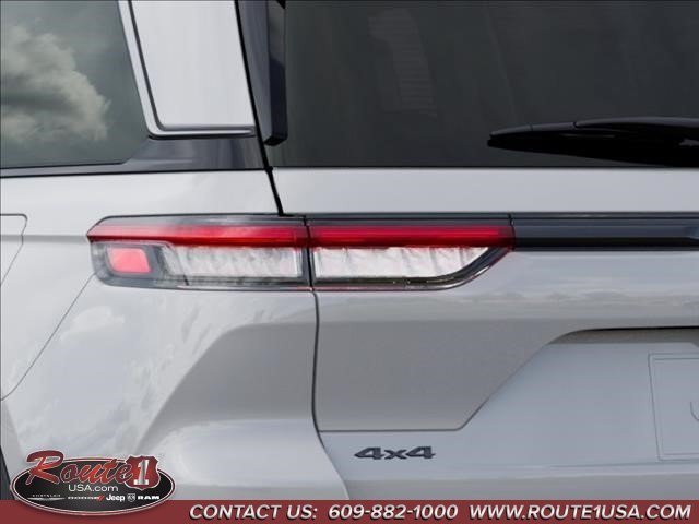 New 2026 Jeep Grand Cherokee Altitude AWD/4WD image 10